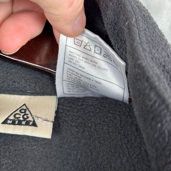 Nike ACG Vest Boys Medium Grey Fleece Therma F.I.T. Pockets Outdoors Hiking - Picture 7 of 10